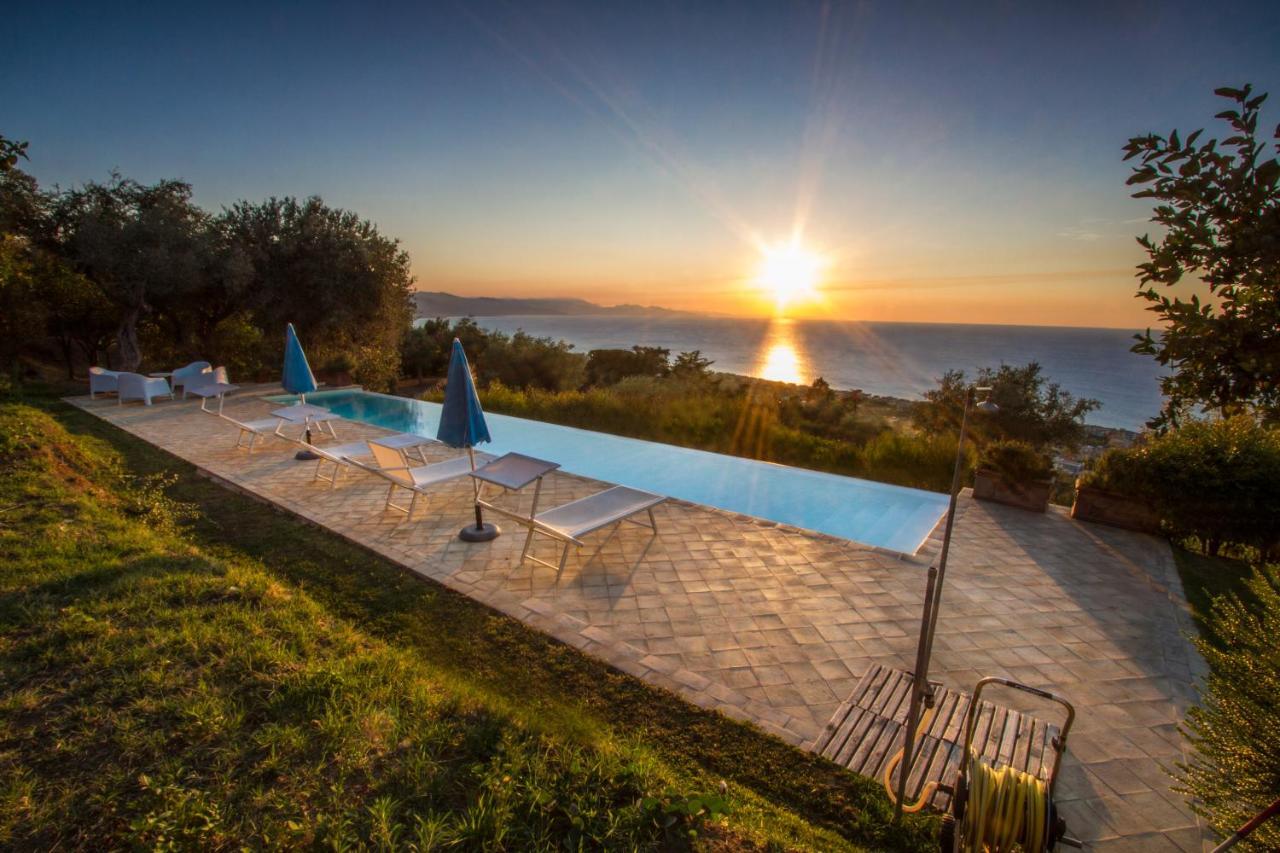Villa Laura Capo dʼOrlando Eksteriør bilde