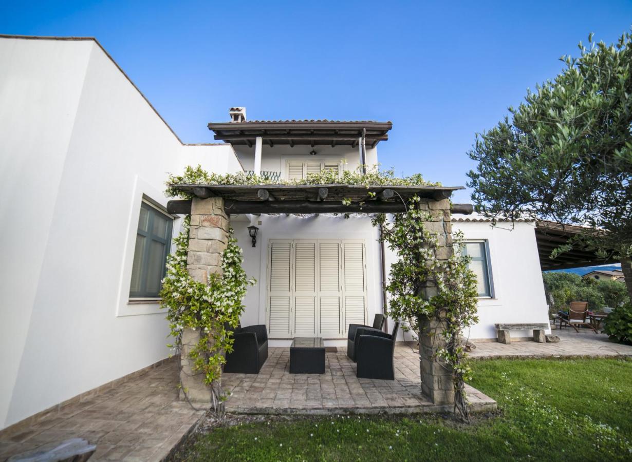 Villa Laura Capo dʼOrlando Eksteriør bilde